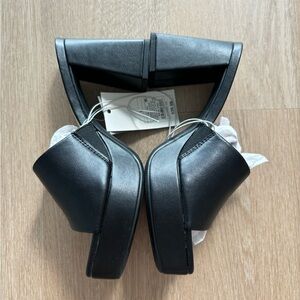 Black Chunky Heel (Size 6)